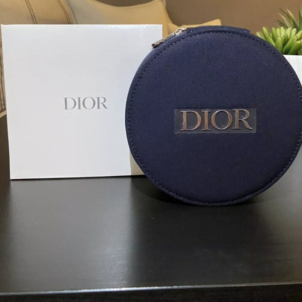 NEW IN BOX DIOR BEAUTY ROUND VANITY WITH MIRROR
